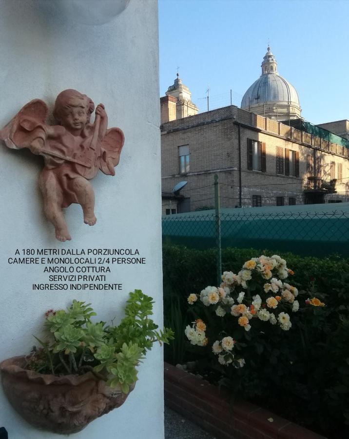 La Corte Degli Angeli Locazioni Turistiche Assisi Luaran gambar