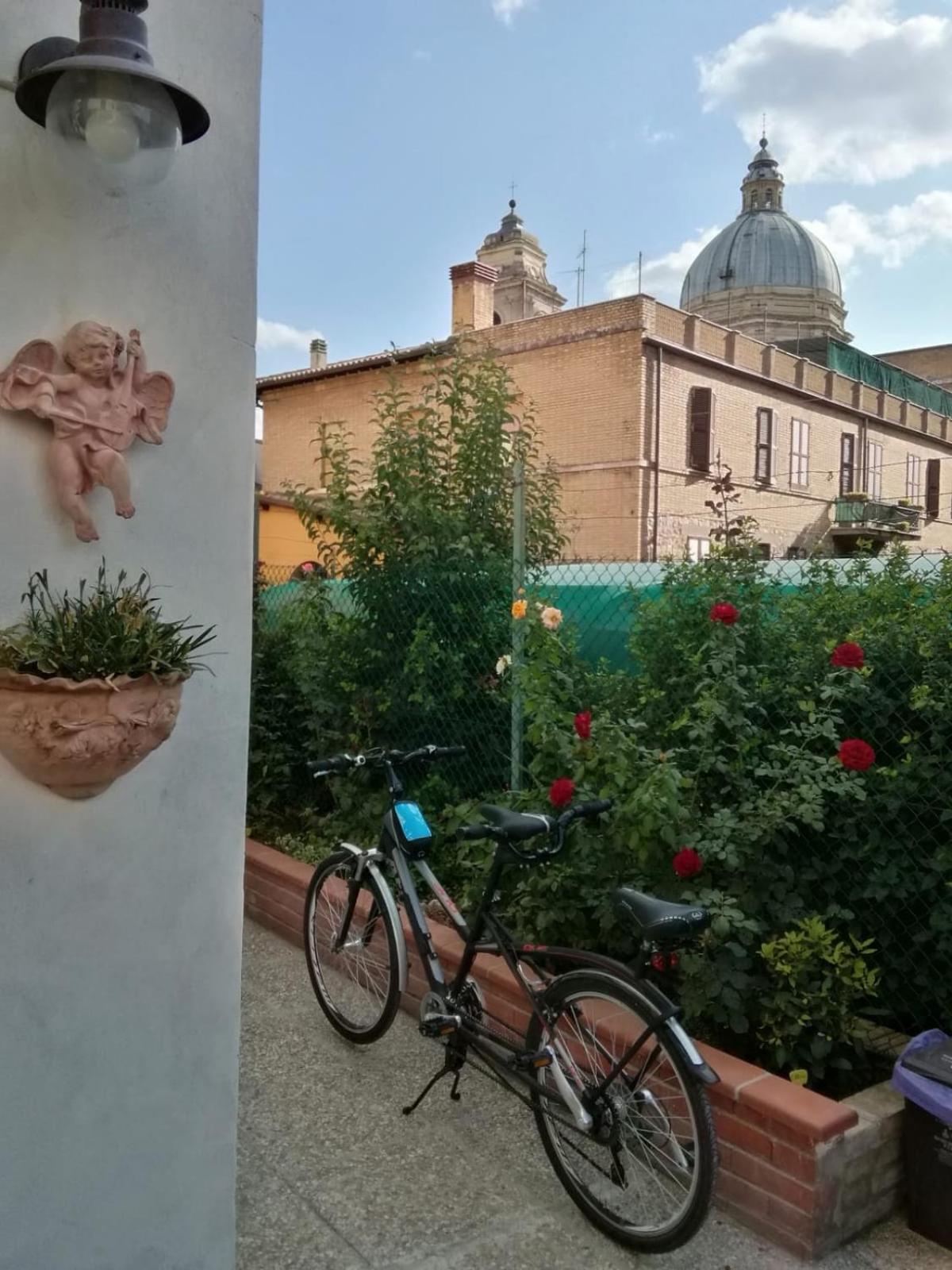 La Corte Degli Angeli Locazioni Turistiche Assisi Luaran gambar